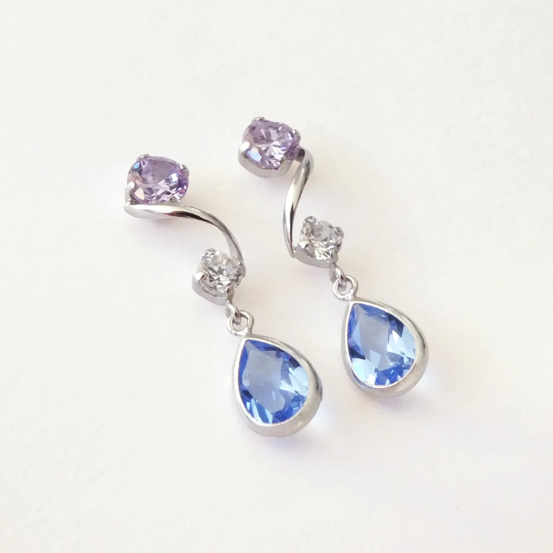 14K/10K White Gold Blue Quartz Swinging Earrings