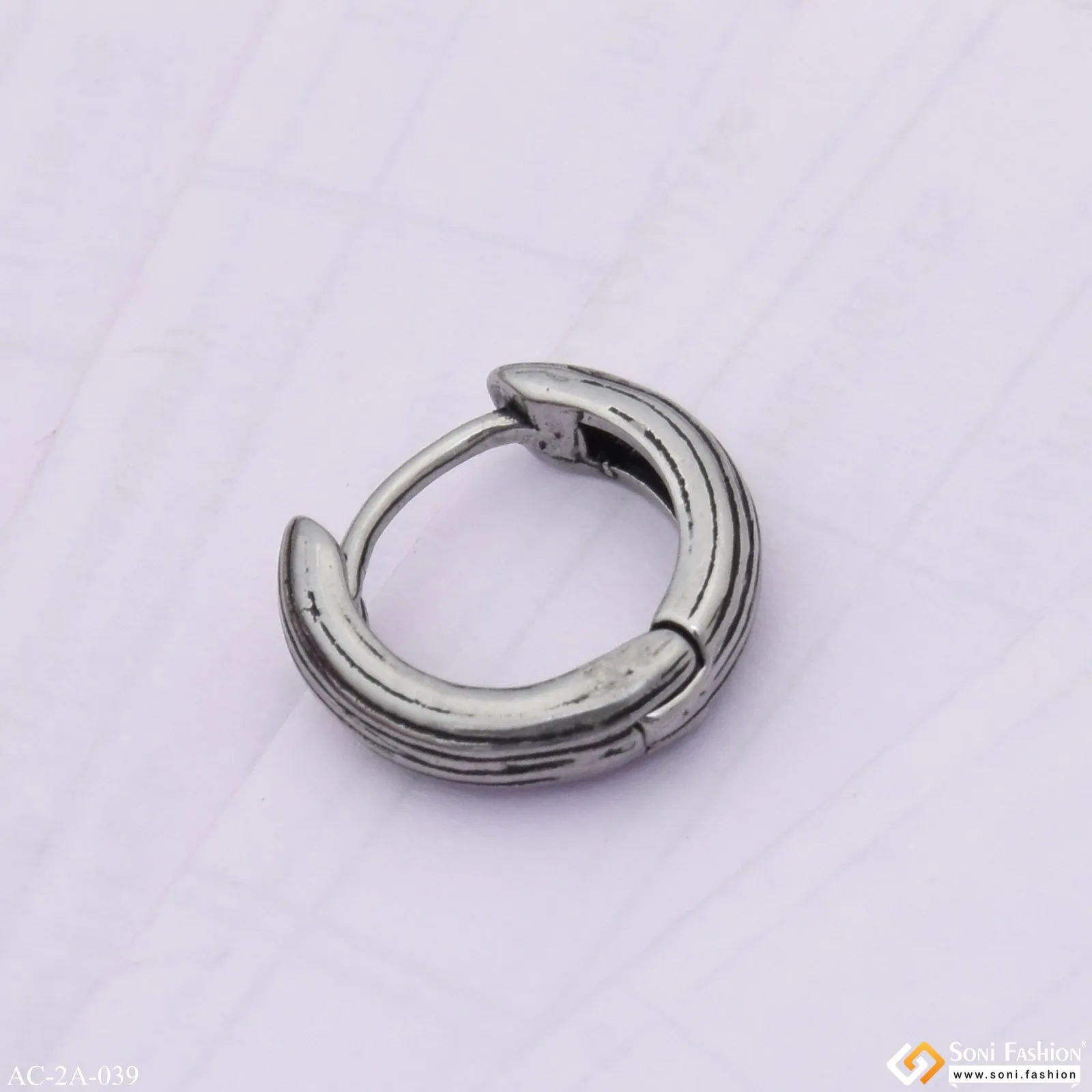 Charming Design Premium-Grade Quality Stud Earring for Men (1 Pc) - Style A039