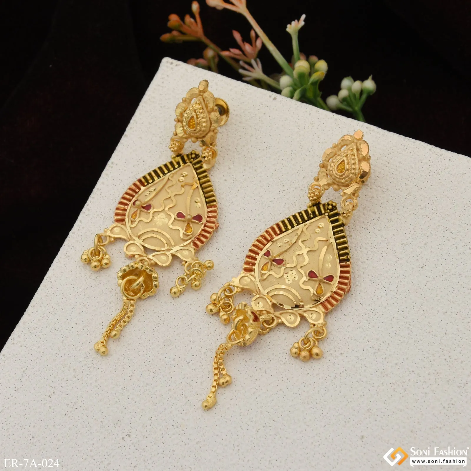 Chic Design Magnificent Design Gold Plated Earrings for Ladies - Style A024