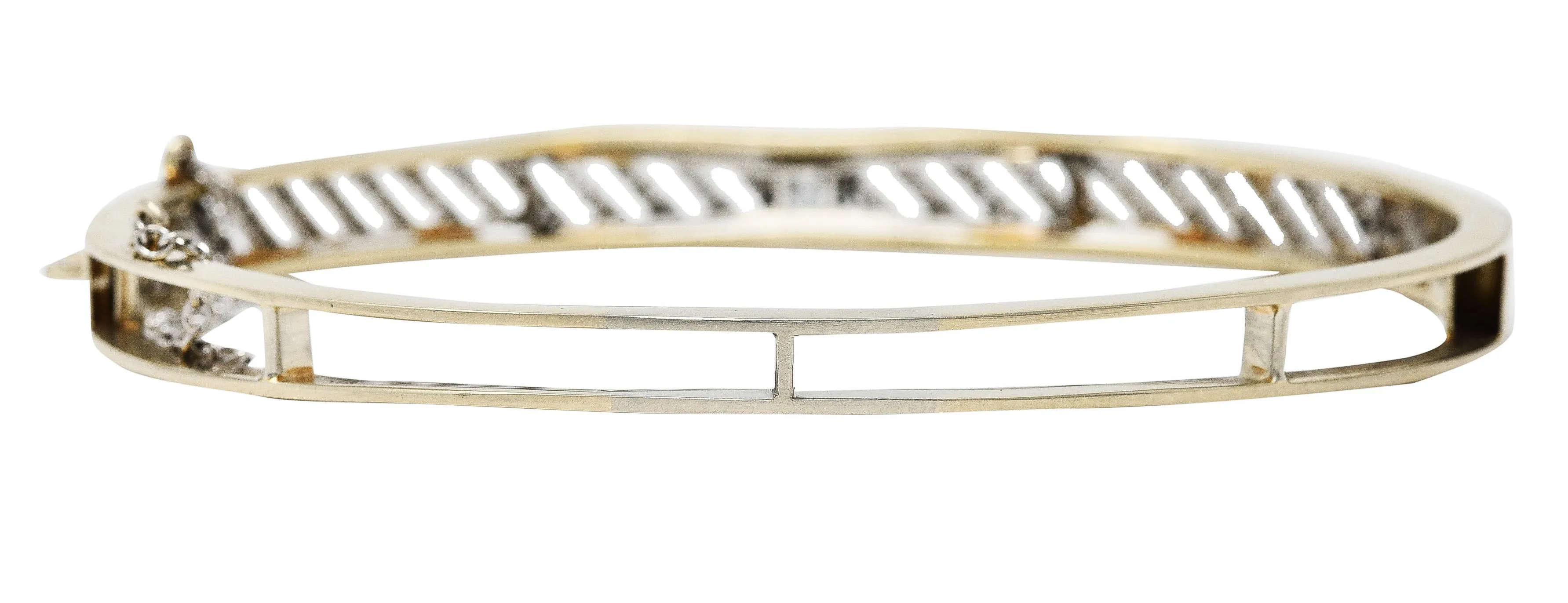 Edwardian 1.04 CTW French Cut Diamond Platinum-Topped 14 Karat Yellow Gold Bow Antique Bangle Bracelet