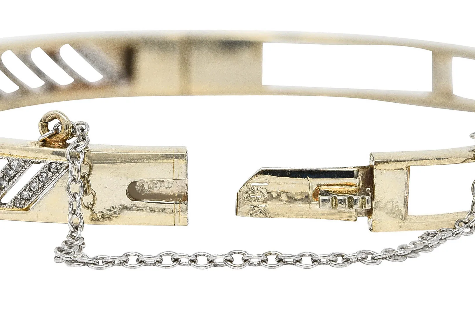 Edwardian 1.04 CTW French Cut Diamond Platinum-Topped 14 Karat Yellow Gold Bow Antique Bangle Bracelet