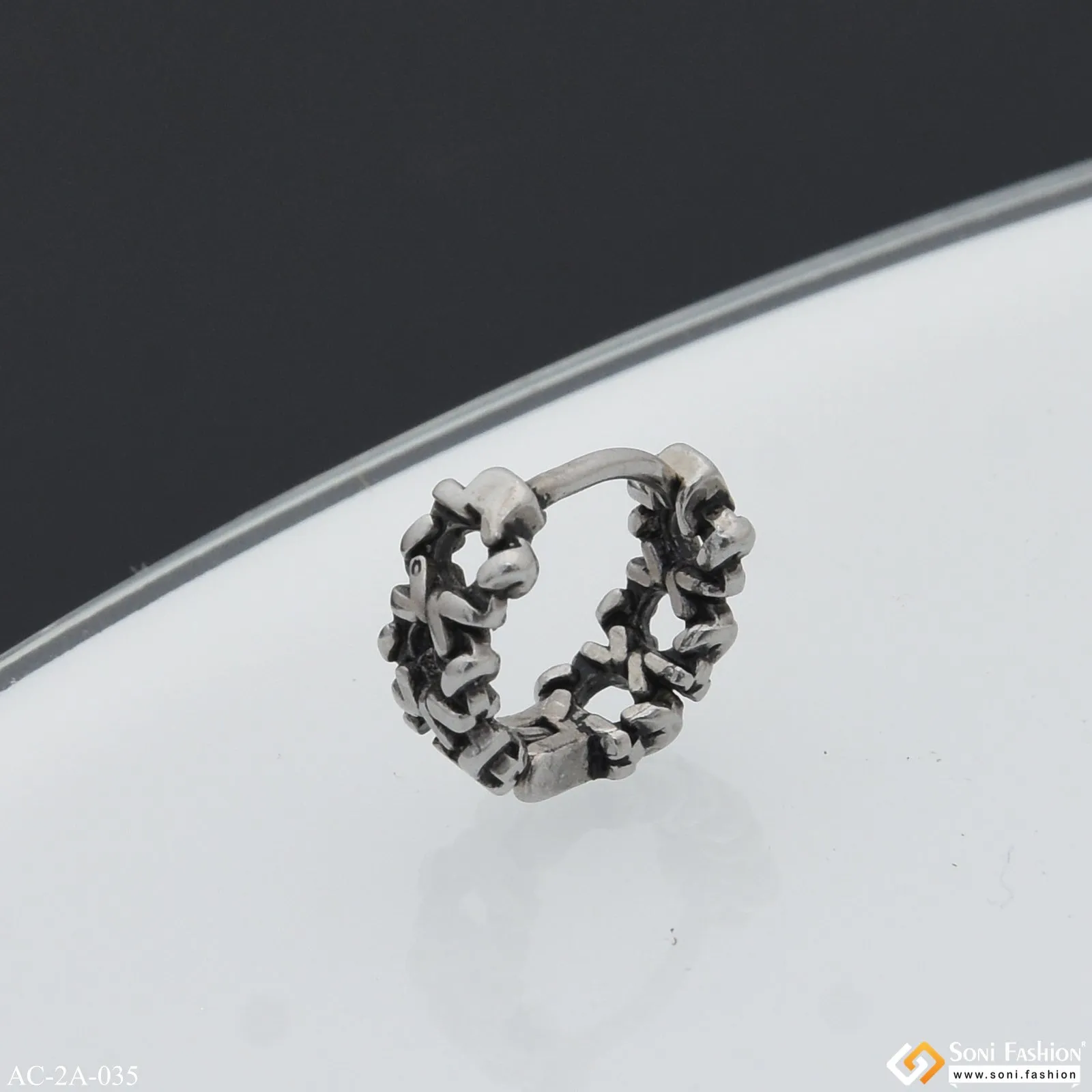 Expensive-Looking Design High-Quality Stud Earring for Men (1 Pc) - Style A035