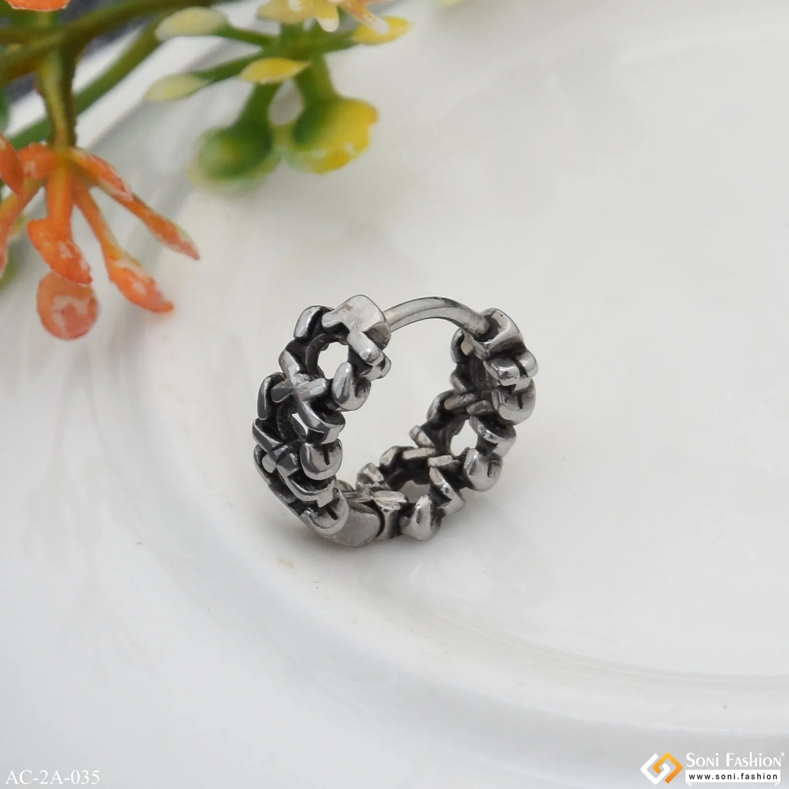 Expensive-Looking Design High-Quality Stud Earring for Men (1 Pc) - Style A035