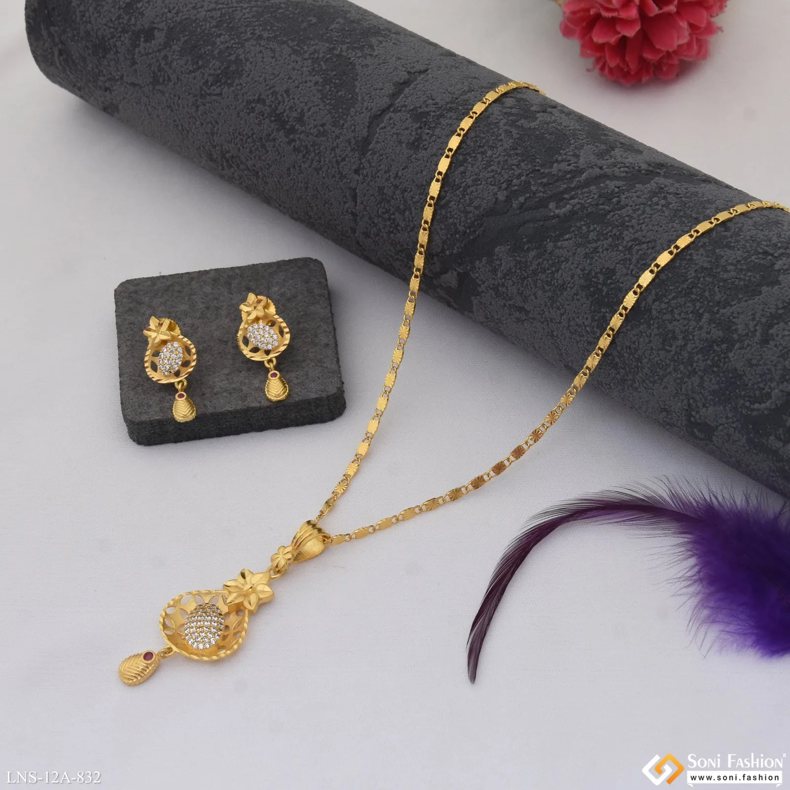 Fashion-Forward Gold Plated Necklace Set for Ladies - Style A832