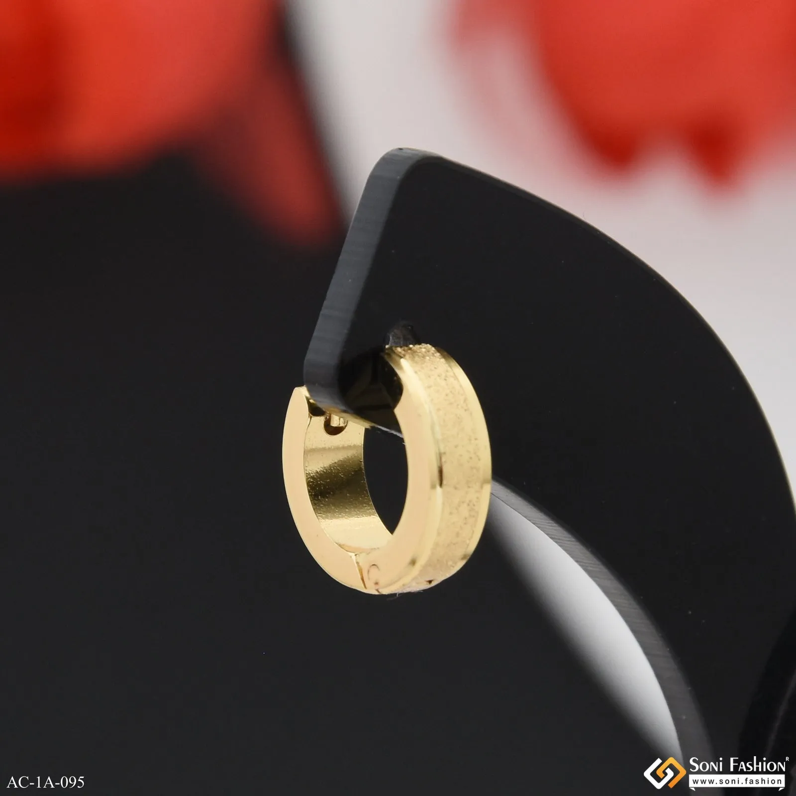 Golden Color Stainless Steel Stud Earring For Men (1 Pc) - Style A095