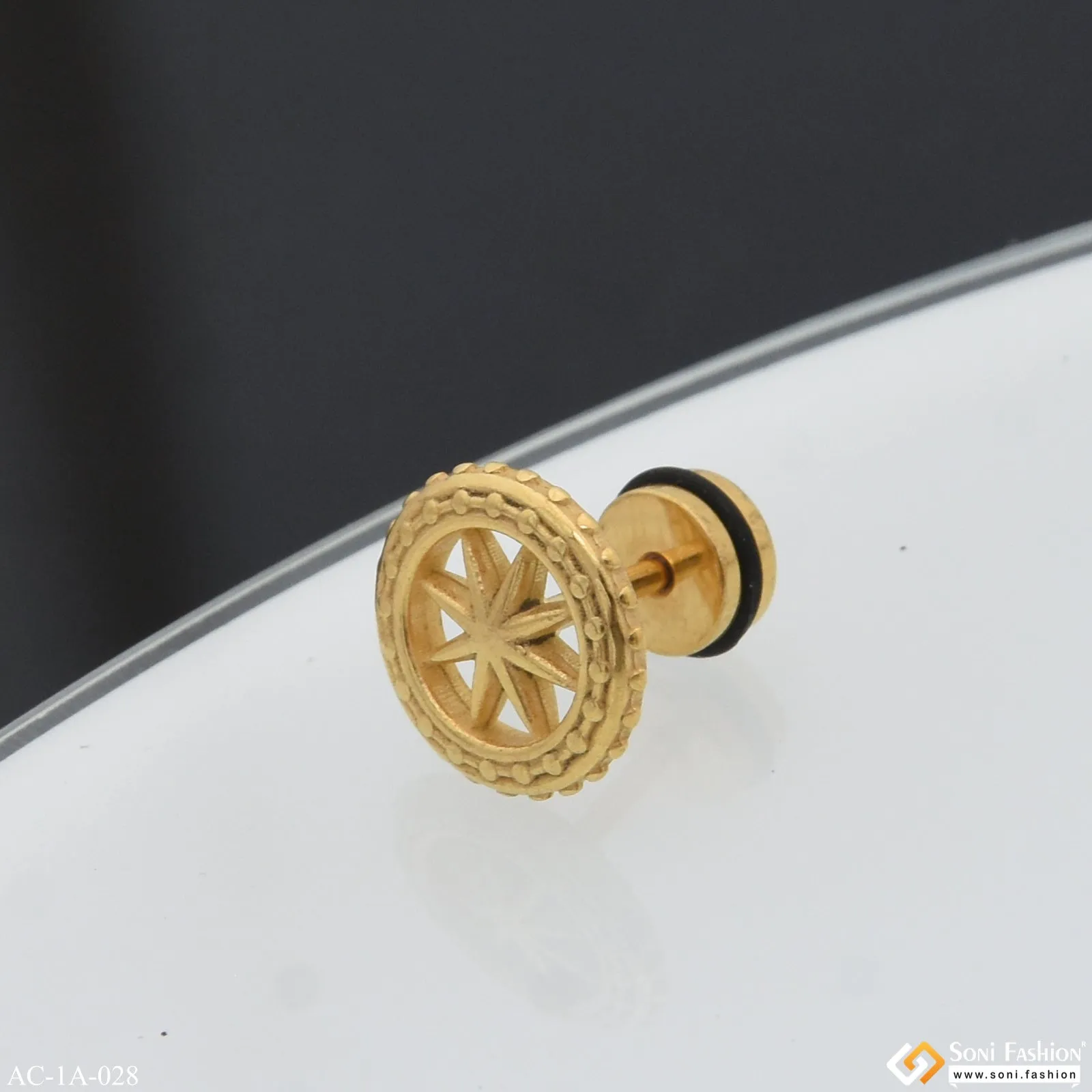 Golden Wheel Design Surgical Steel Stud Earring for Men (1 Pc) - Style A028