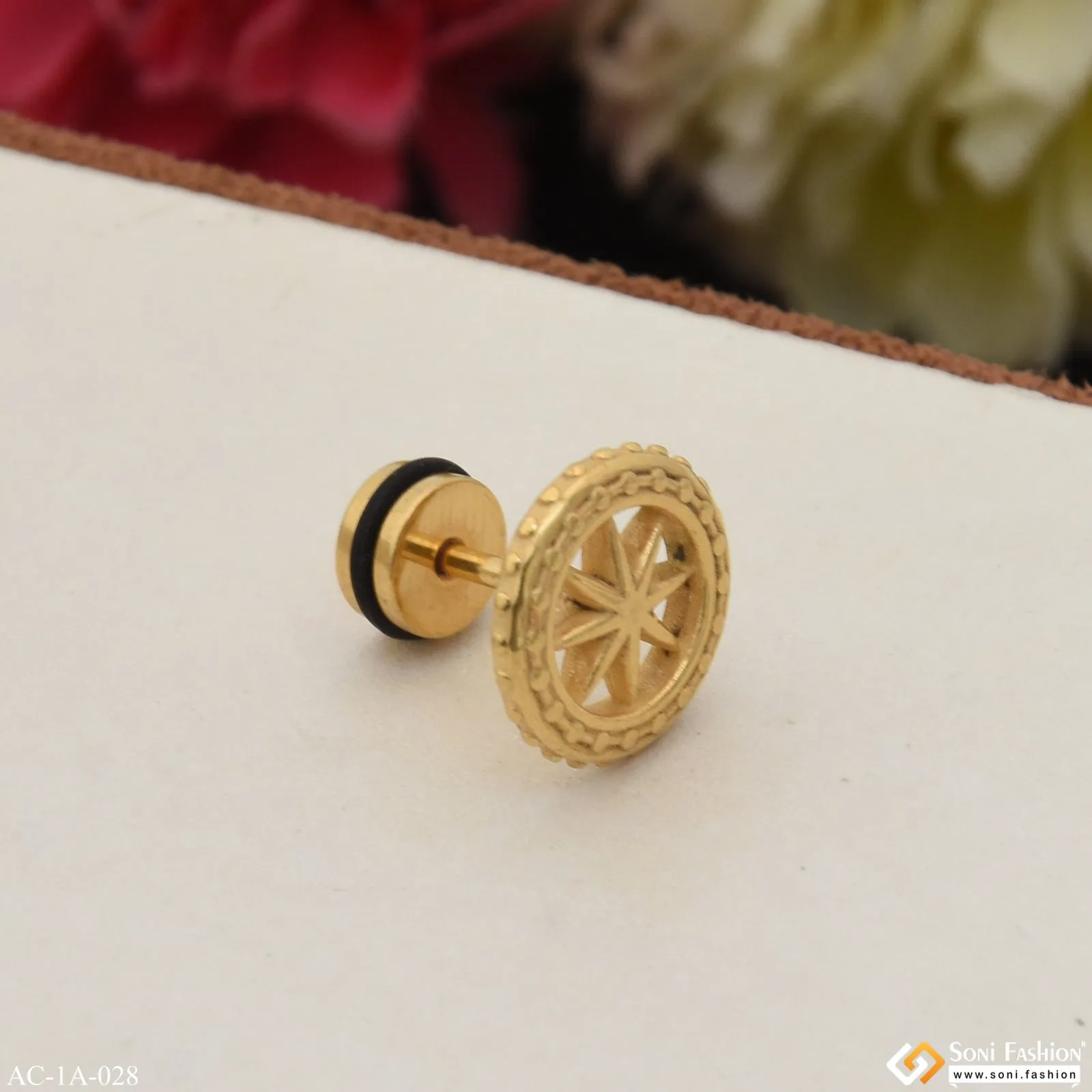 Golden Wheel Design Surgical Steel Stud Earring for Men (1 Pc) - Style A028