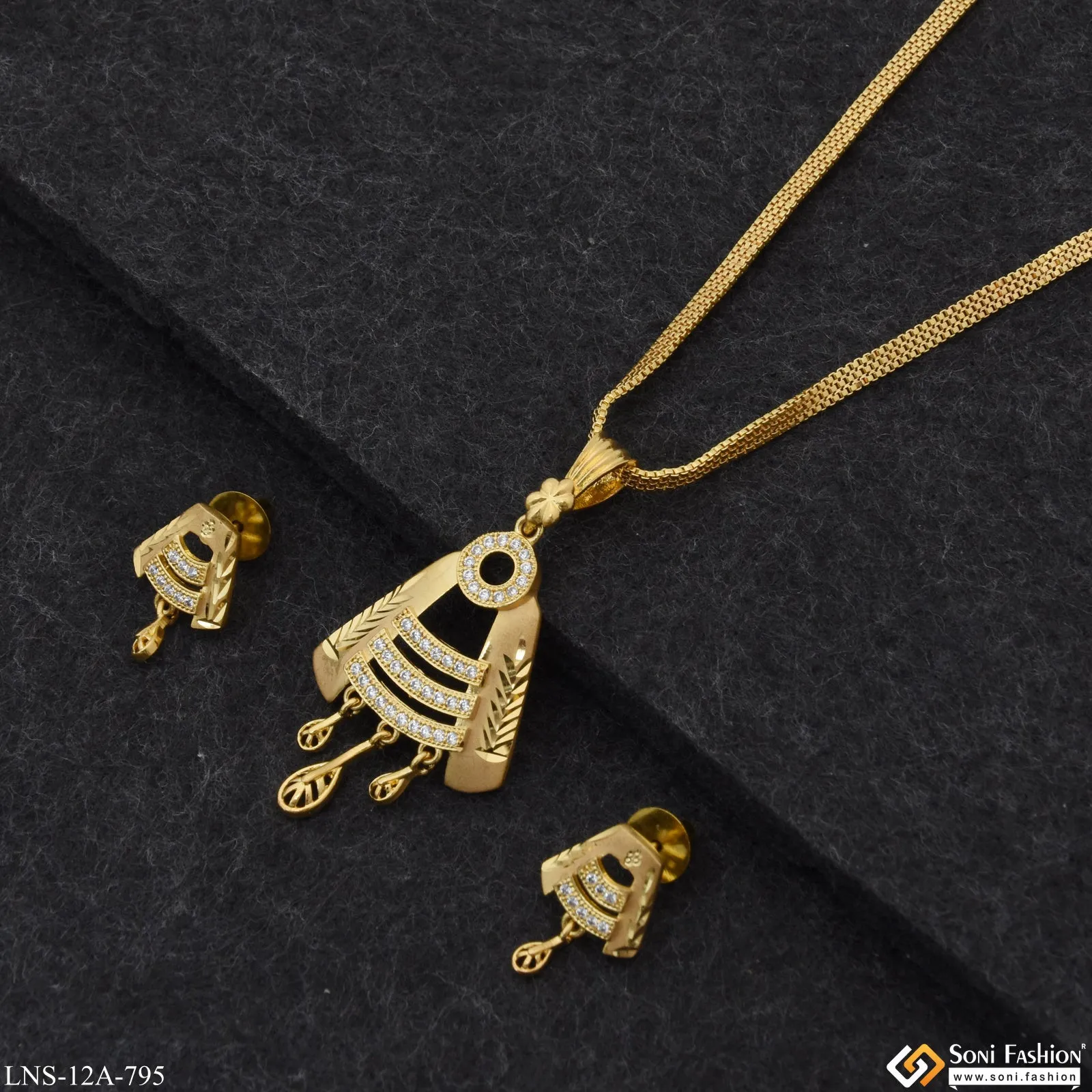 Lovely Design Gold Plated Chain Pendant for Ladies - Style A795