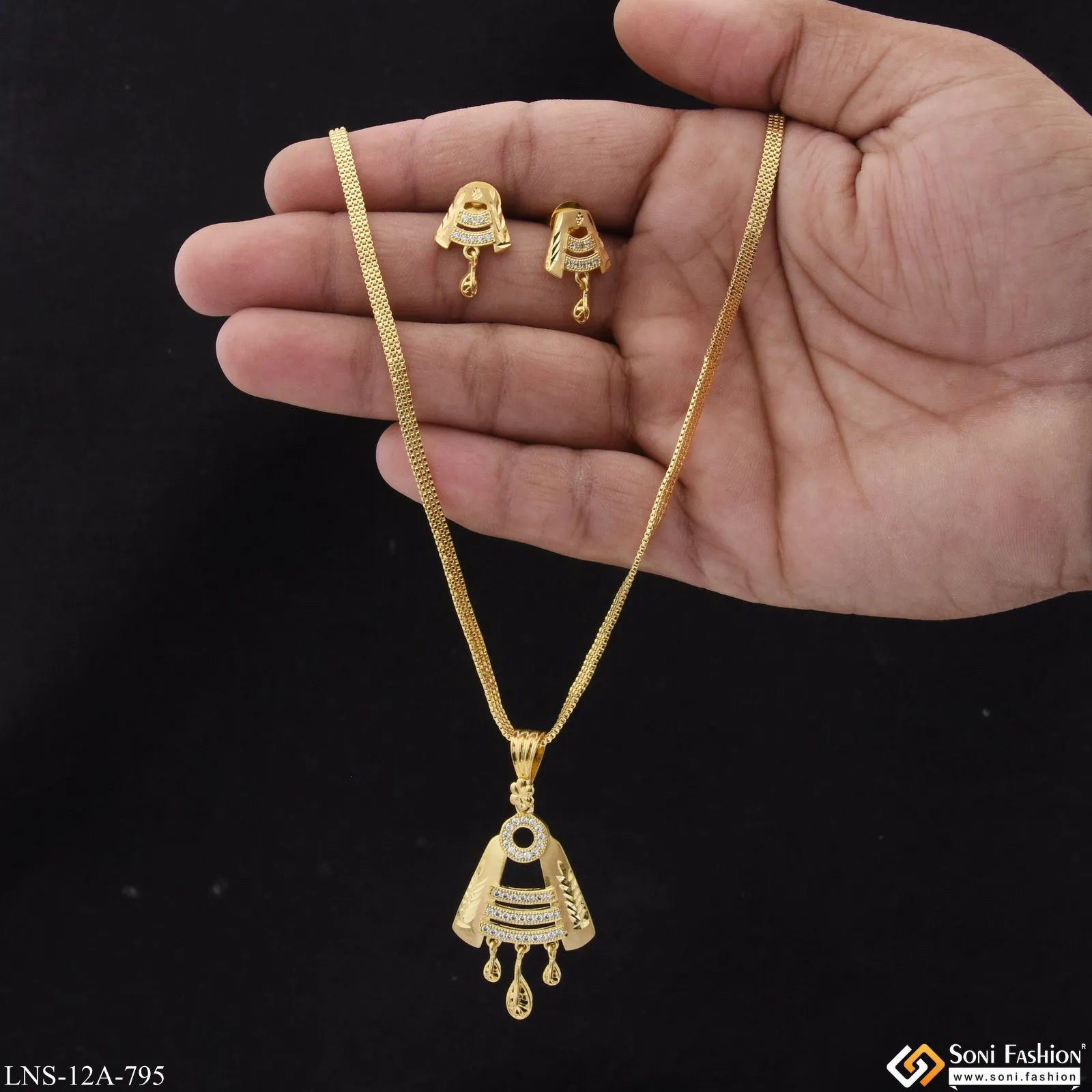 Lovely Design Gold Plated Chain Pendant for Ladies - Style A795